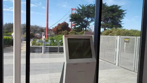 Computer-Kiosk-at-Golden-Gate-Visitors-center