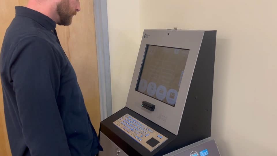 Document Kiosk with Card Reader and Scanner Document Kiosk with Card Reader and Scanner