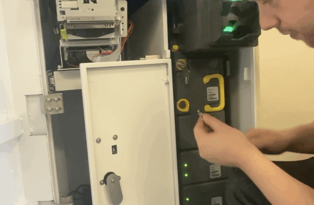 Vault - Complete Payment Kiosk