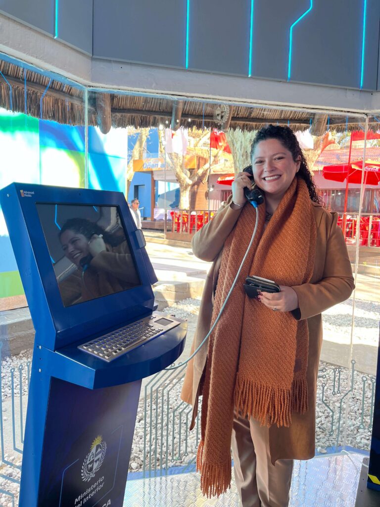 Using voip handset on freestanding kiosk